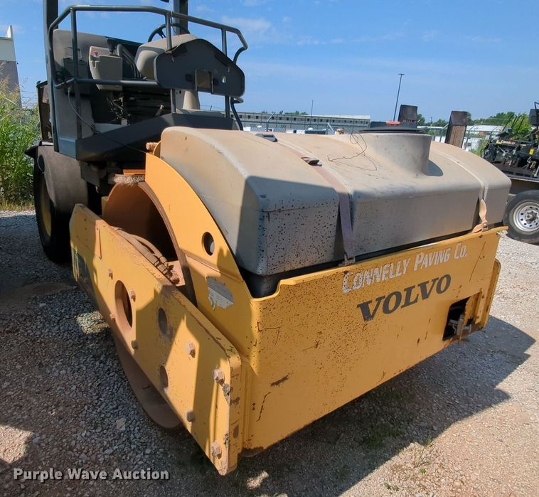 image for item MY9390 2011 Volvo SD77DA  single drum vibratory roller