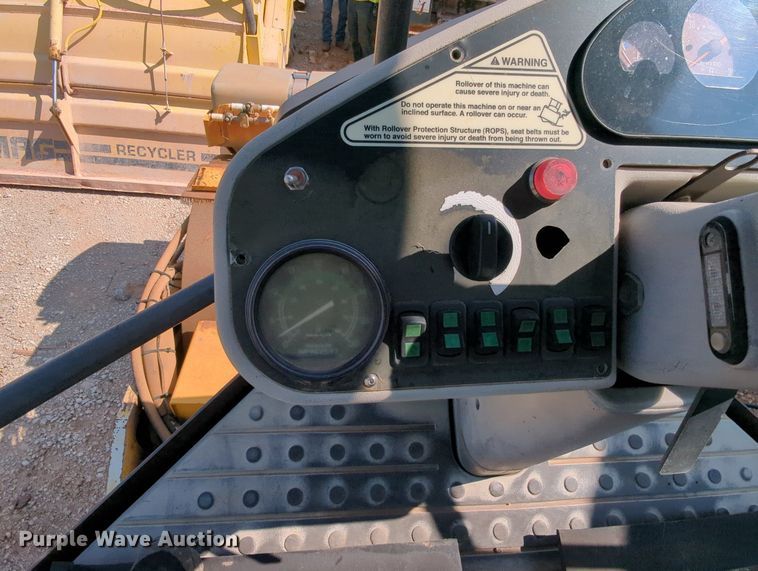 image for item MY9390 2011 Volvo SD77DA  single drum vibratory roller