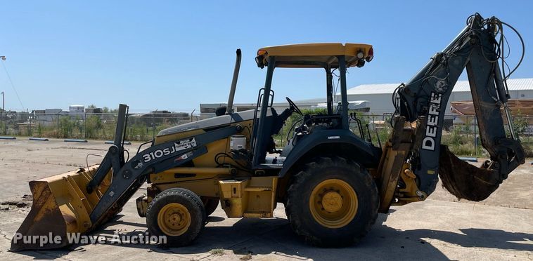 image for item NB9091 2007 John Deere 310SJ  backhoe