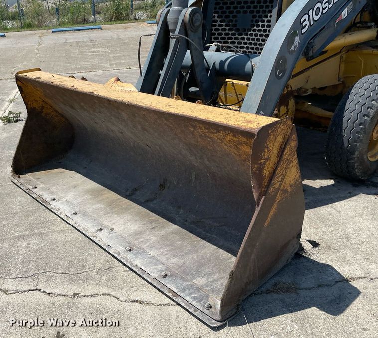 image for item NB9091 2007 John Deere 310SJ  backhoe