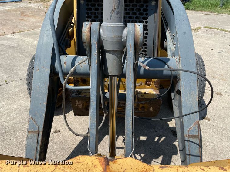 image for item NB9091 2007 John Deere 310SJ  backhoe