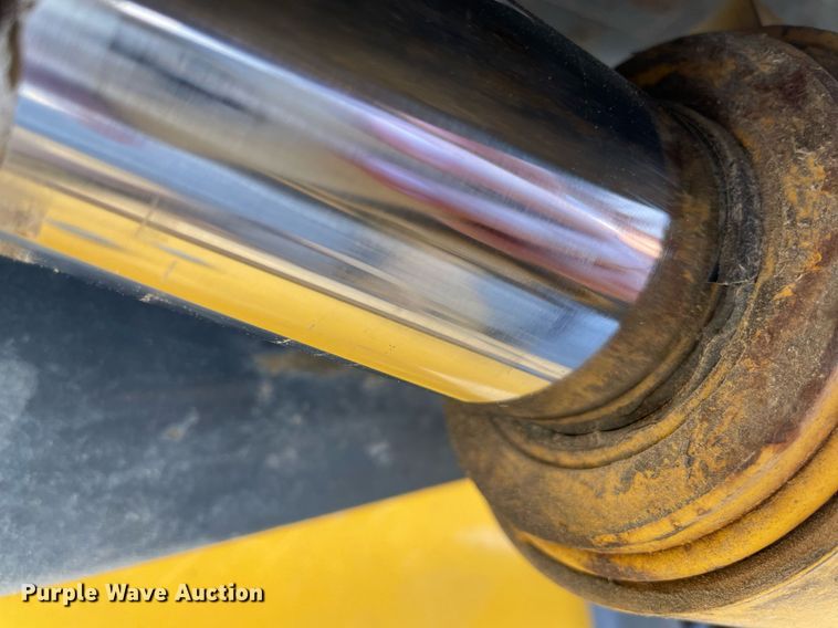 image for item NB9091 2007 John Deere 310SJ  backhoe