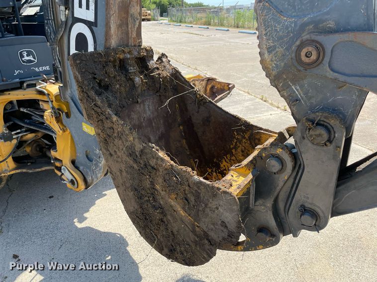 image for item NB9091 2007 John Deere 310SJ  backhoe