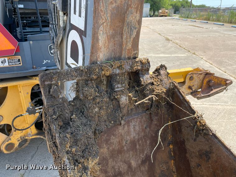 image for item NB9091 2007 John Deere 310SJ  backhoe