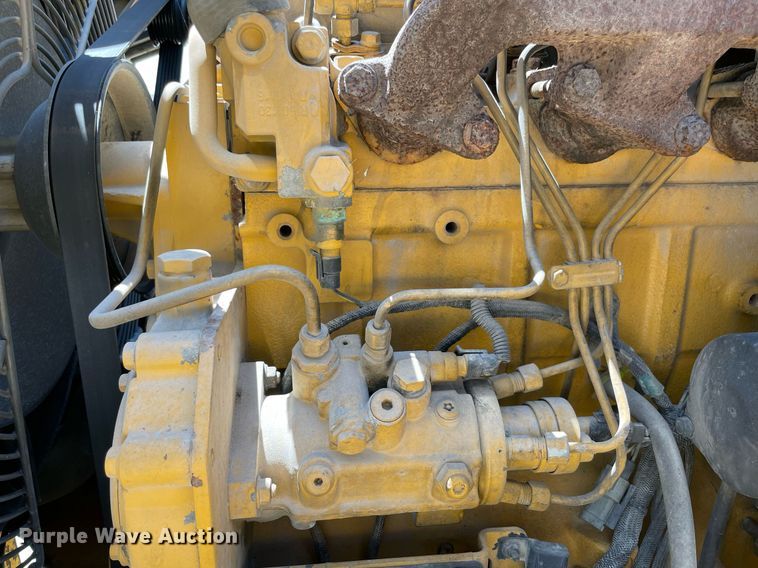 image for item NB9091 2007 John Deere 310SJ  backhoe