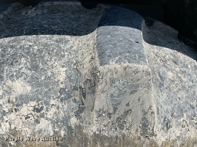 image for item NB9091 2007 John Deere 310SJ  backhoe