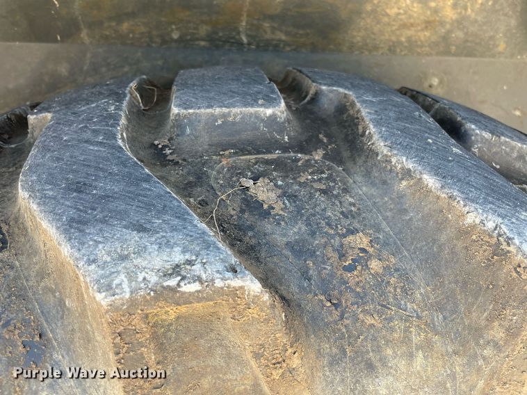 image for item NB9091 2007 John Deere 310SJ  backhoe