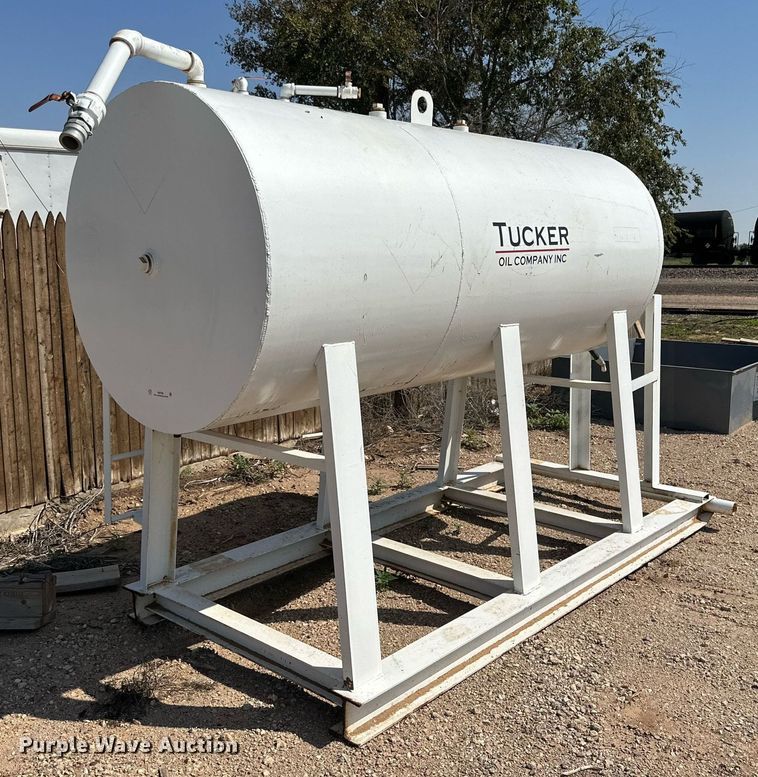 image for item NI9799 Fuel tank