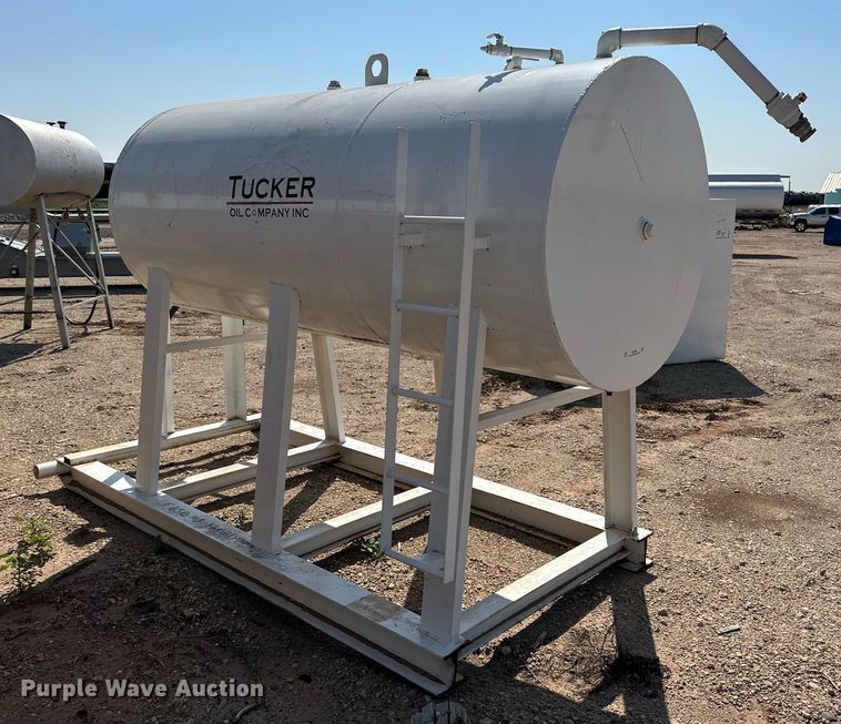 image for item NI9799 Fuel tank