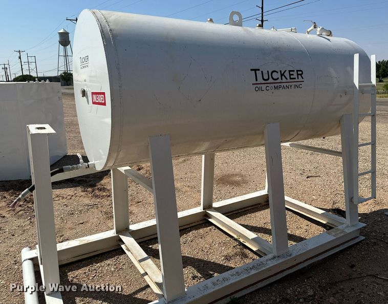 image for item NI9799 Fuel tank