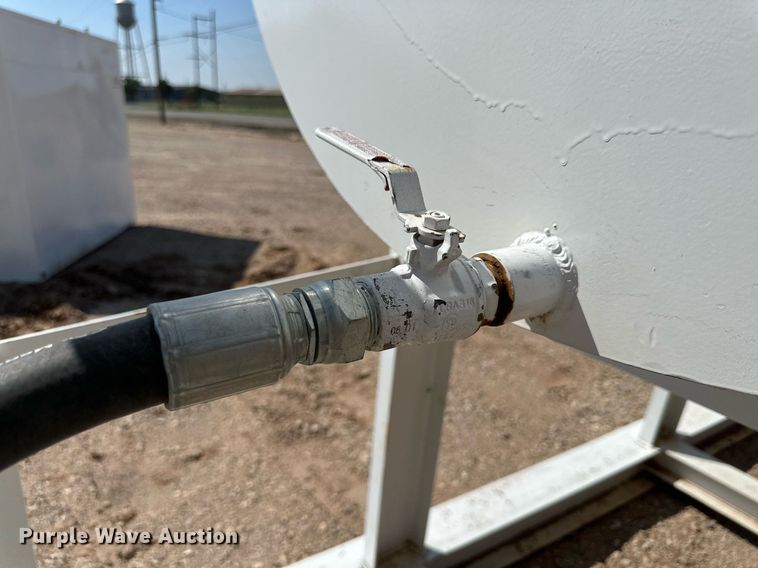 image for item NI9799 Fuel tank