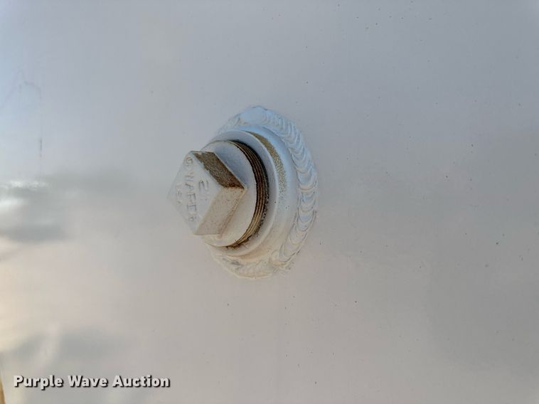 image for item NI9799 Fuel tank