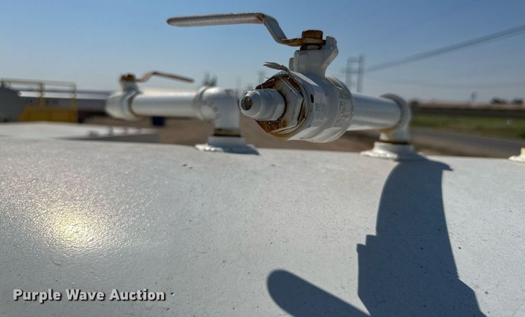 image for item NI9799 Fuel tank