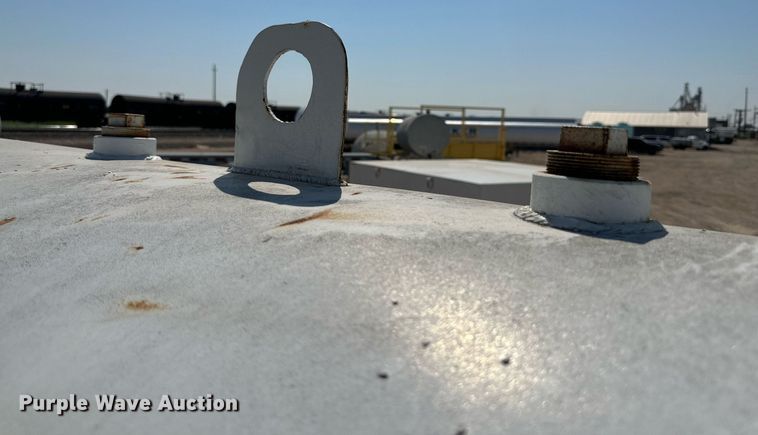 image for item NI9799 Fuel tank