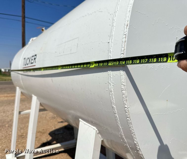 image for item NI9799 Fuel tank