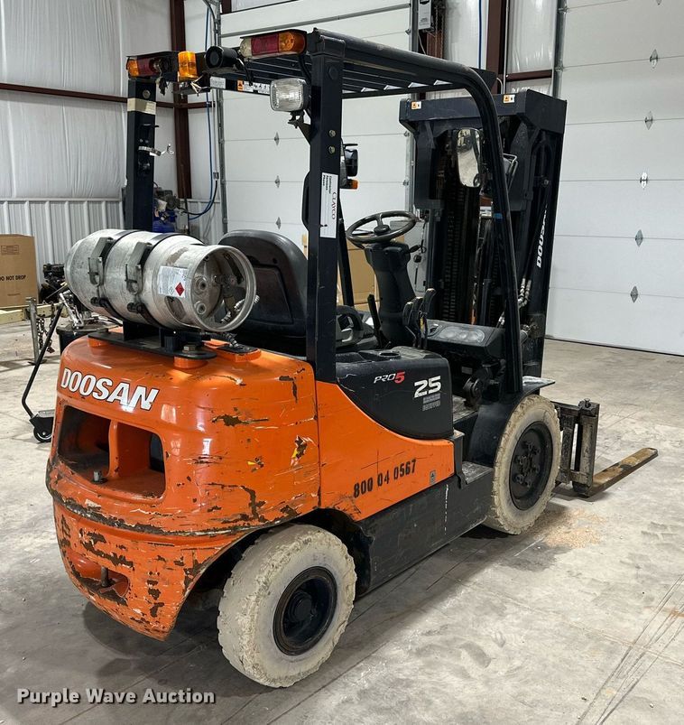 image for item NI9805 2014 Doosan G25E-5  forklift