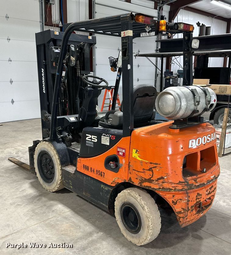image for item NI9805 2014 Doosan G25E-5  forklift