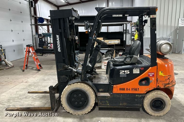 image for item NI9805 2014 Doosan G25E-5  forklift