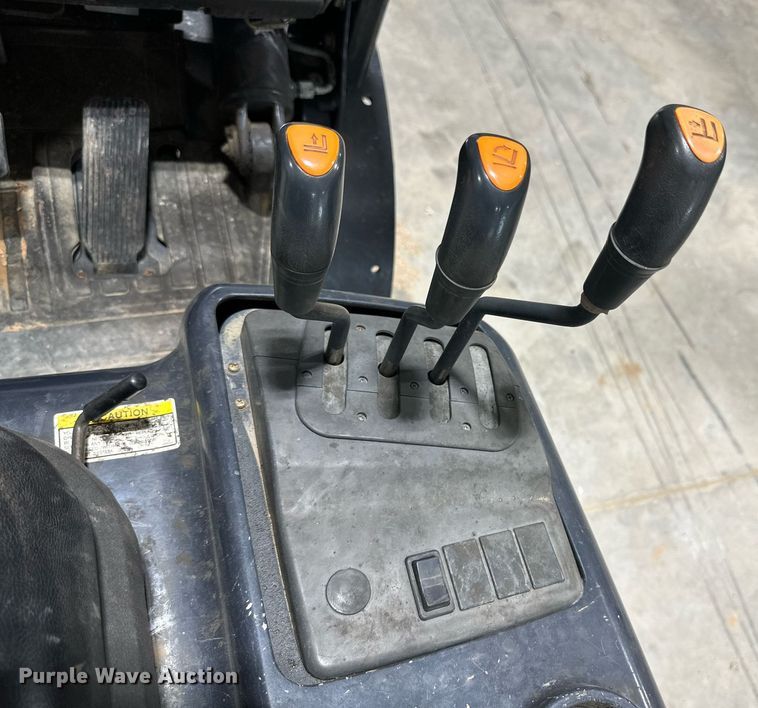 image for item NI9805 2014 Doosan G25E-5  forklift