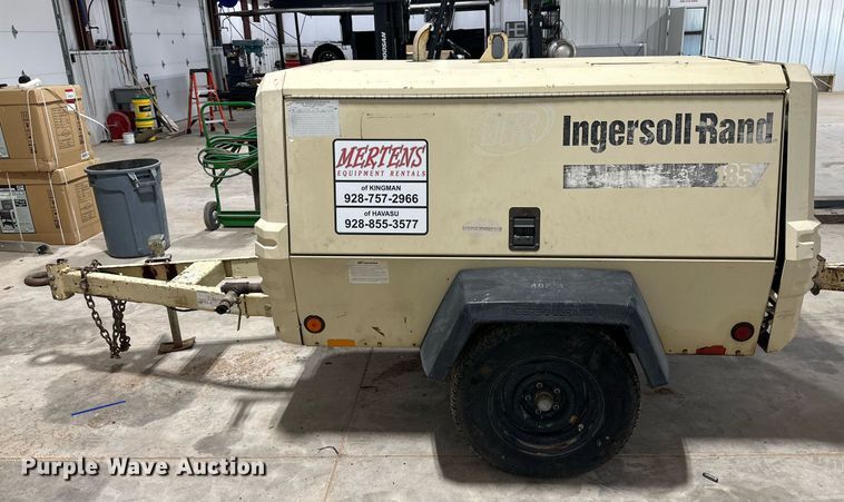 image for item NI9806 2004 Ingersoll Rand P185WJD  air compressor