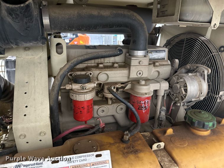 image for item NI9806 2004 Ingersoll Rand P185WJD  air compressor