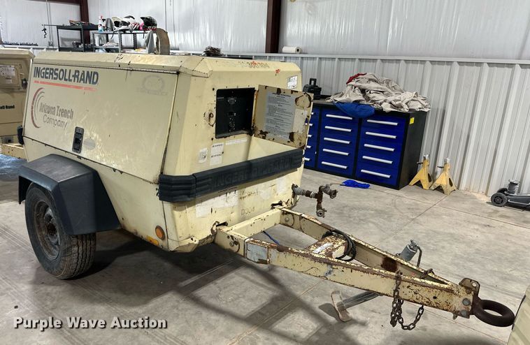 image for item NI9807 2000 Ingersoll Rand P185WJD  air compressor