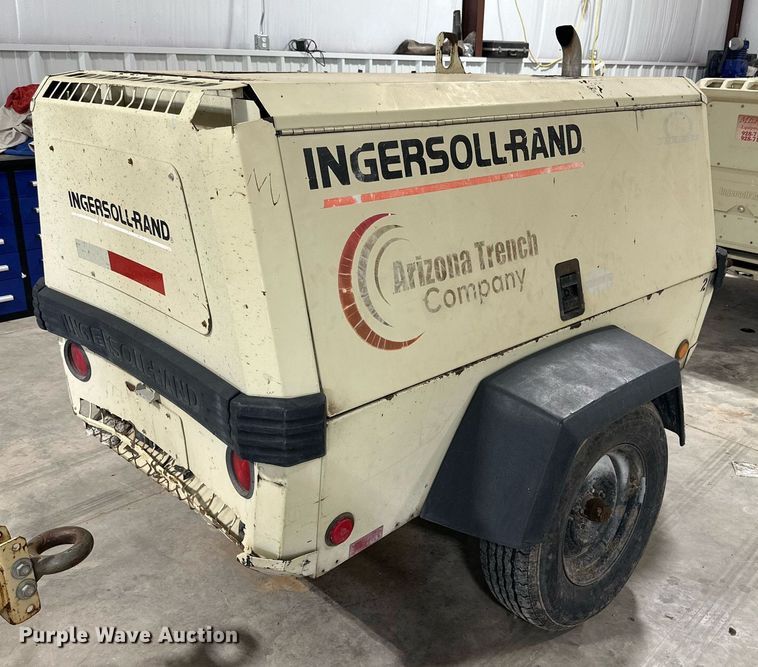 image for item NI9807 2000 Ingersoll Rand P185WJD  air compressor