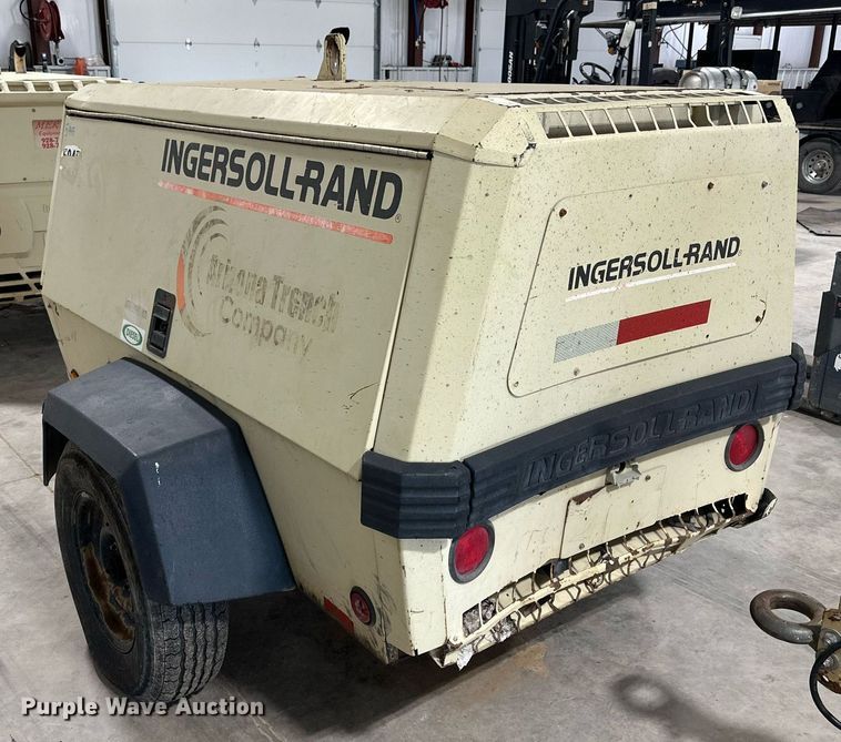 image for item NI9807 2000 Ingersoll Rand P185WJD  air compressor