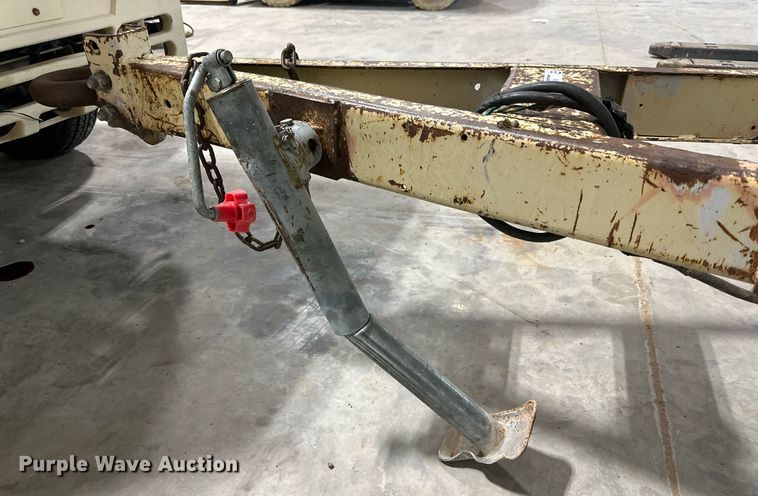 image for item NI9807 2000 Ingersoll Rand P185WJD  air compressor