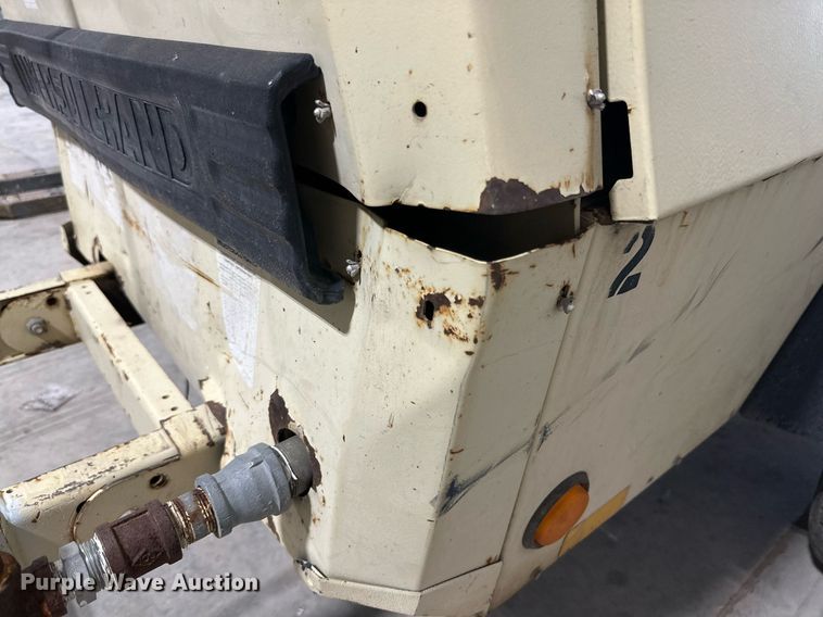 image for item NI9807 2000 Ingersoll Rand P185WJD  air compressor