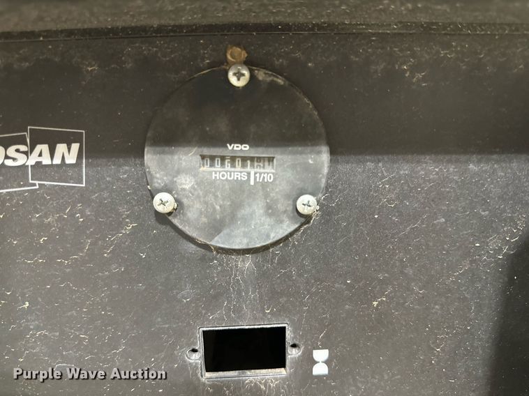 image for item NI9807 2000 Ingersoll Rand P185WJD  air compressor