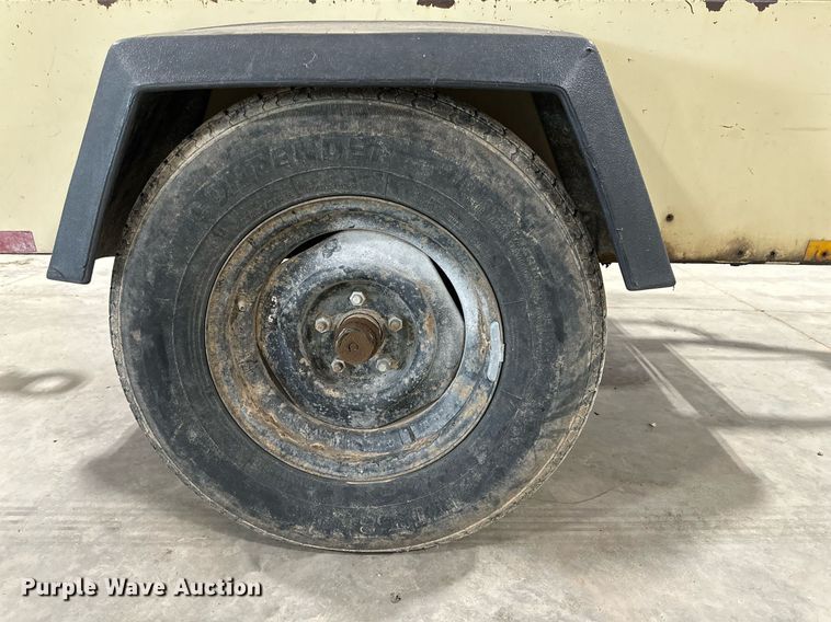 image for item NI9807 2000 Ingersoll Rand P185WJD  air compressor