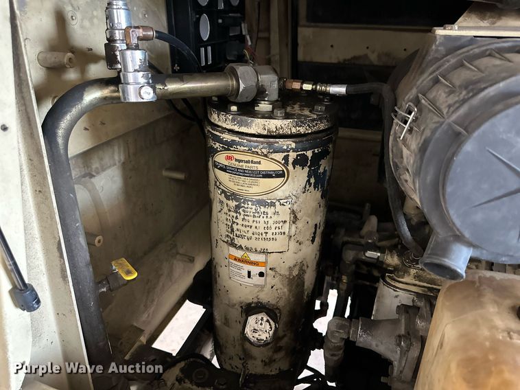 image for item NI9808 2004 Ingersoll Rand P185WJD  air compressor