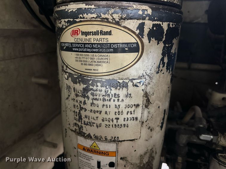 image for item NI9808 2004 Ingersoll Rand P185WJD  air compressor