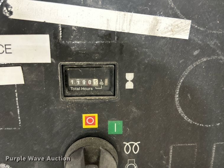 image for item NI9808 2004 Ingersoll Rand P185WJD  air compressor