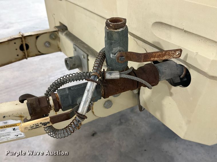 image for item NI9808 2004 Ingersoll Rand P185WJD  air compressor