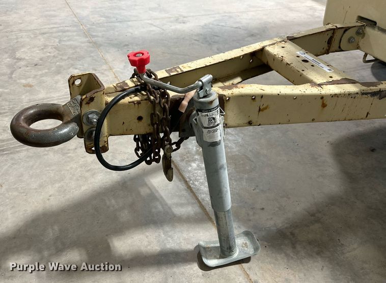 image for item NI9808 2004 Ingersoll Rand P185WJD  air compressor