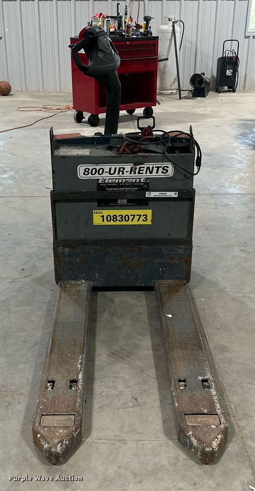 image for item NI9809 Toyota 8HBW23  electric pallet jack