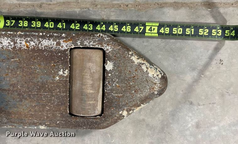 image for item NI9809 Toyota 8HBW23  electric pallet jack