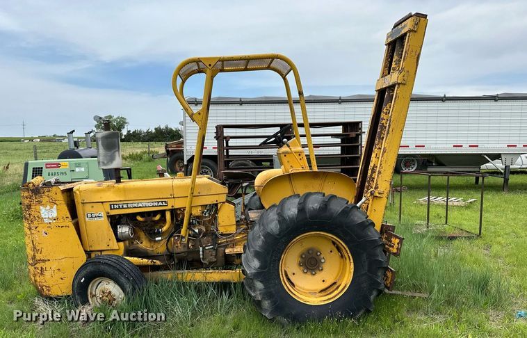 image for item NP9735 International 5514  forklift