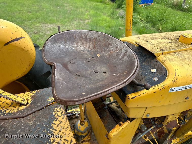 image for item NP9735 International 5514  forklift