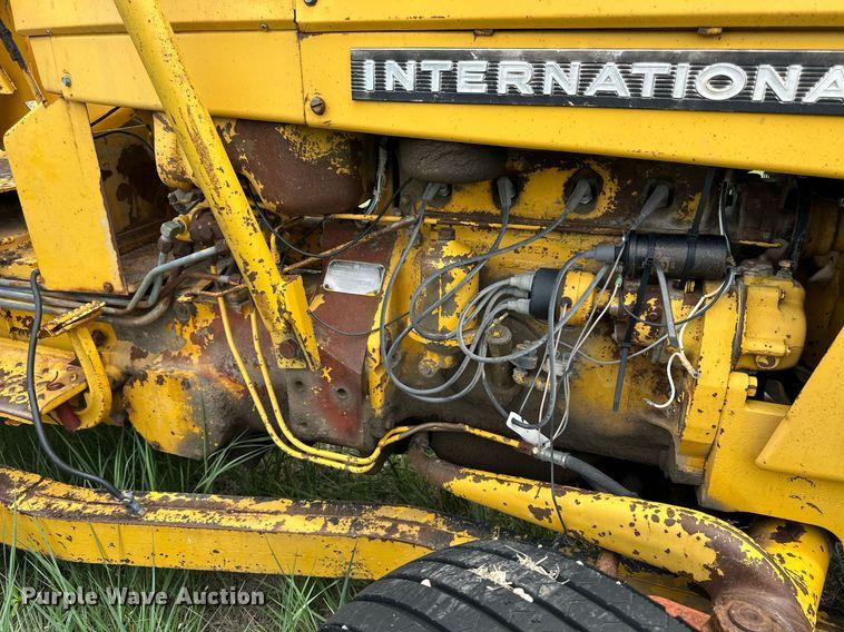 image for item NP9735 International 5514  forklift