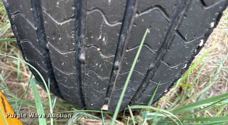 image for item NP9735 International 5514  forklift