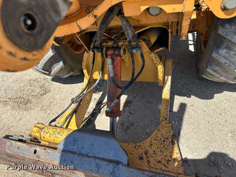 image for item NP9746 1997 Case 560  trencher