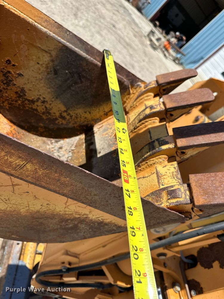 image for item NP9746 1997 Case 560  trencher