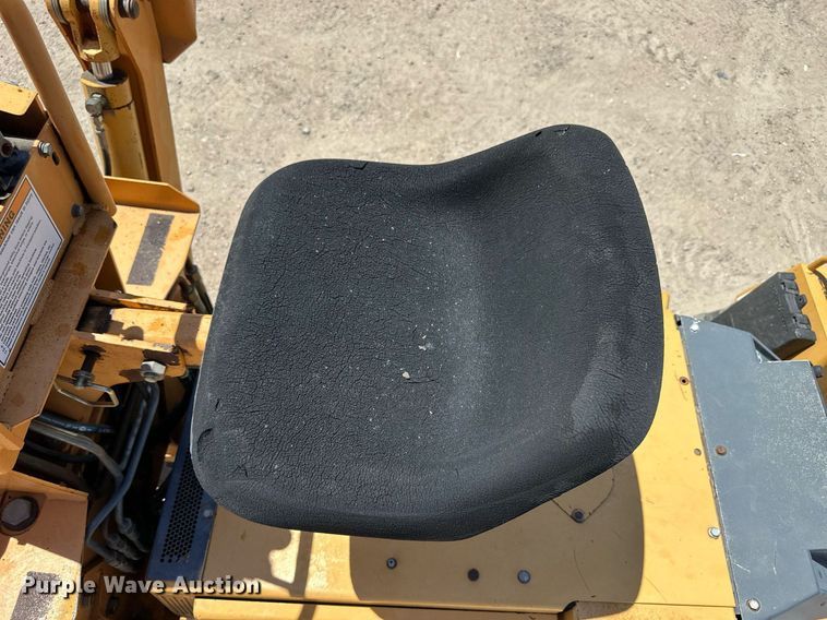 image for item NP9746 1997 Case 560  trencher