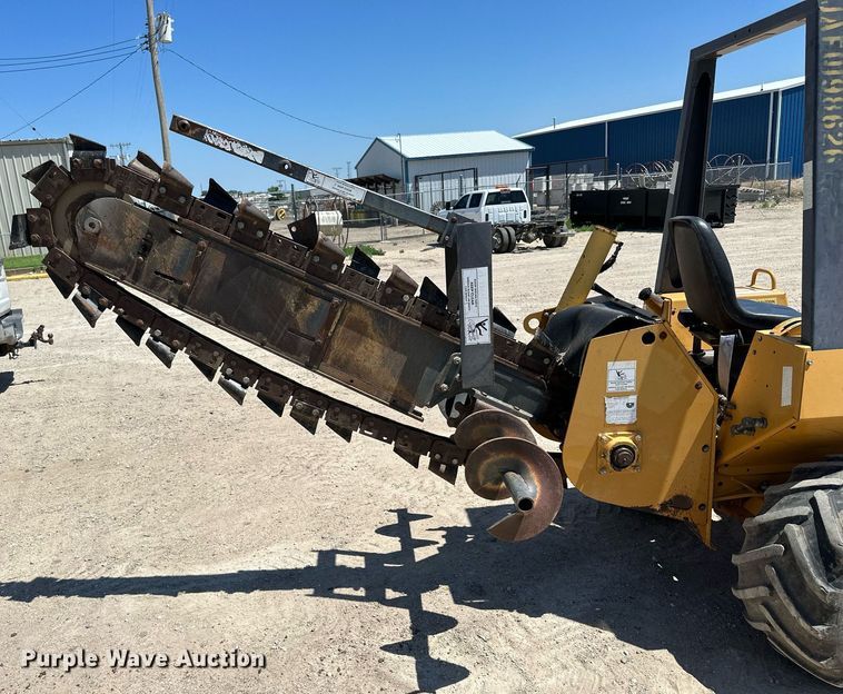 image for item NP9746 1997 Case 560  trencher