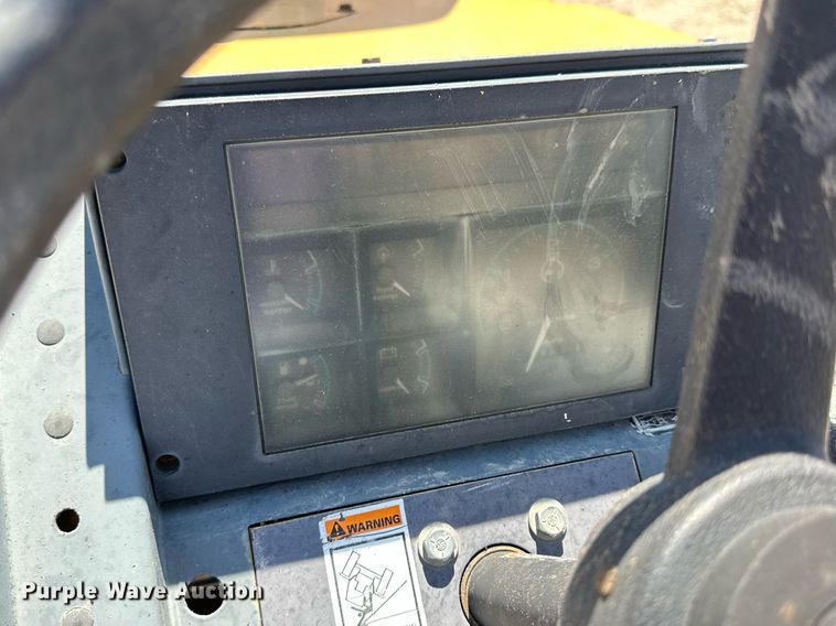 image for item NP9746 1997 Case 560  trencher