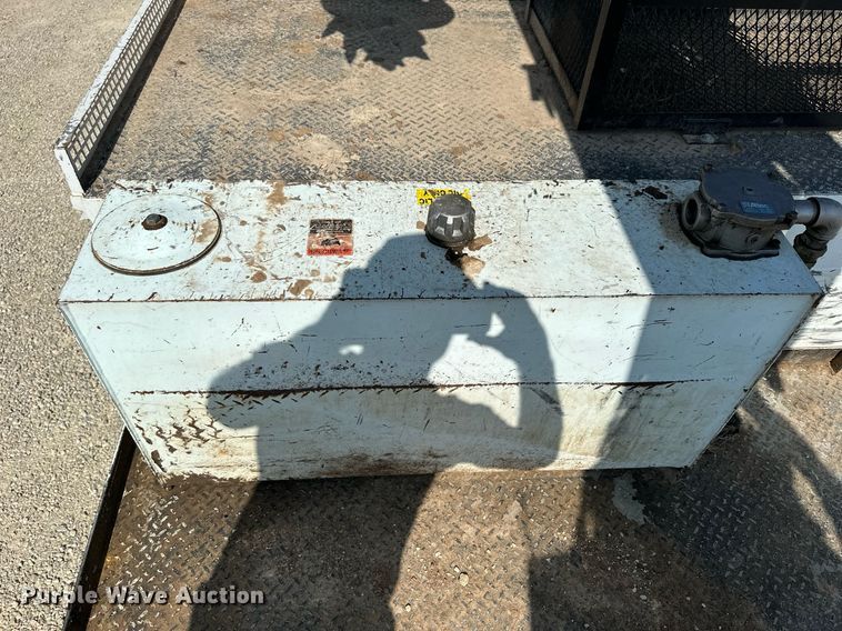 image for item NP9754 2007 International 7300  digger derrick truck