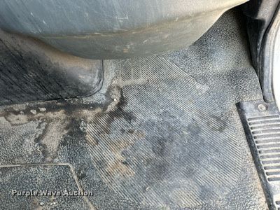 image for item NP9754 2007 International 7300  digger derrick truck